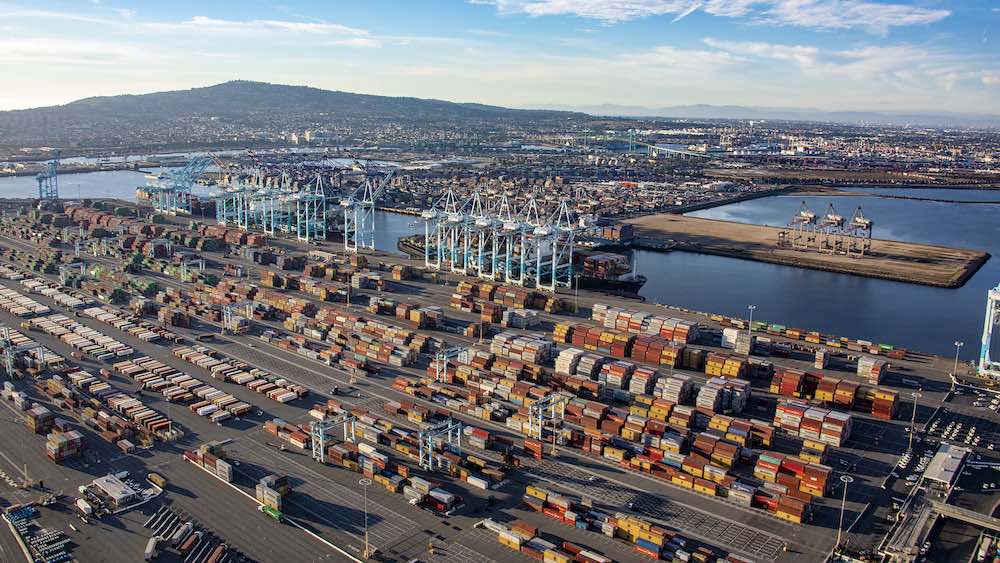 Port of LA says lingering box fines working to improve congestion - Splash247