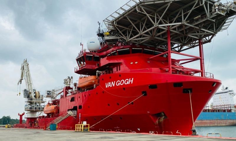 Ship VAN GOGH (Diving Support Vessel) Registered in Bahamas Vessel  details, Current position and Voyage information IMO 9777553, MMSI  311000591, Call Sign C6CW3 AIS Marine Traffic