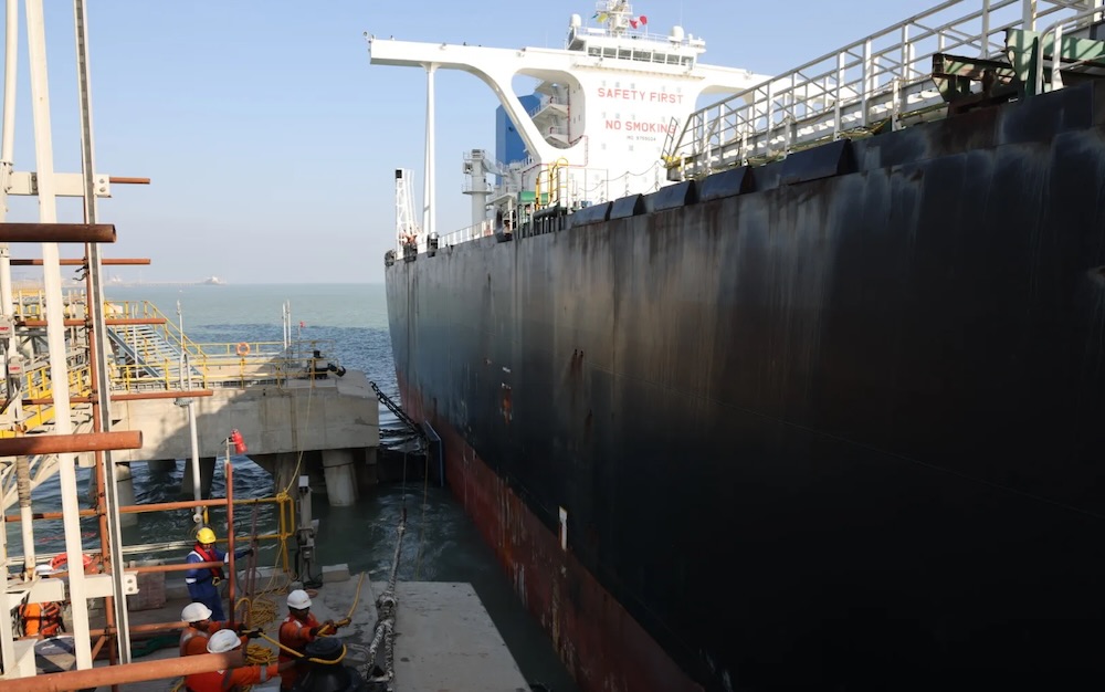 India receives first fully laden VLCC at Mundra