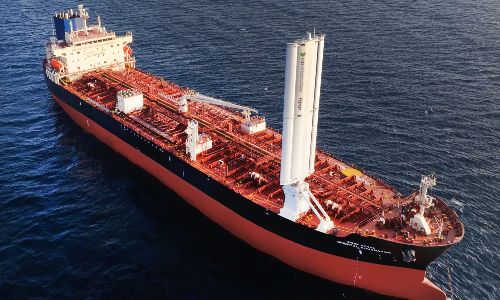 Korean-developed wing sail mounted on an HMM tanker